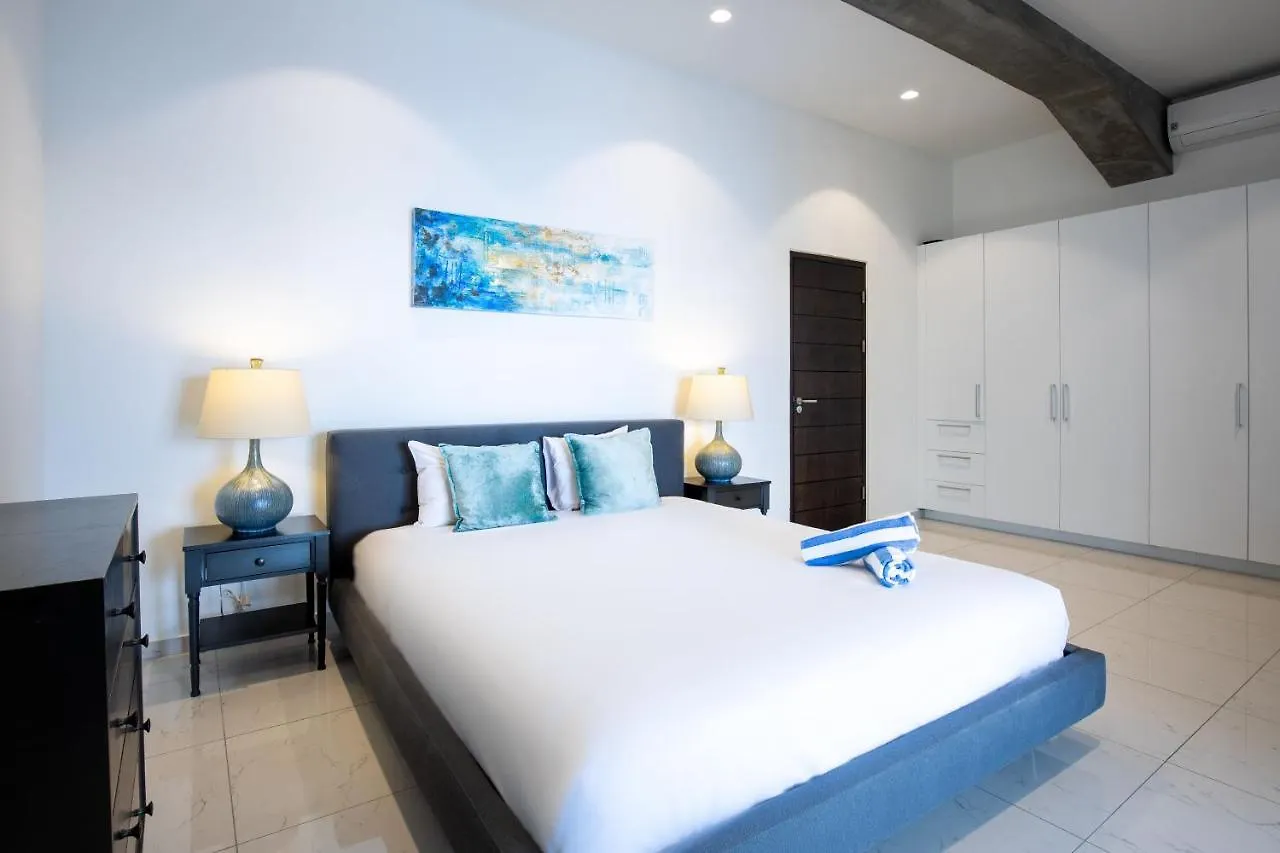 Blue Marlin Handelskade Apartments Willemstad